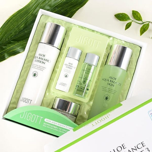 優惠款 JIGOTT~蘆薈舒緩修復禮盒五件組 NG品 優惠款 JIGOTT~蘆薈舒緩修復禮盒五件組 NG品