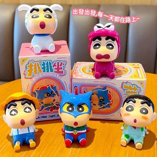 優惠款 蠟筆小新排排坐搖頭擺件盲盒(隨機出貨) NG品 優惠款 蠟筆小新排排坐搖頭擺件盲盒(隨機出貨) NG品