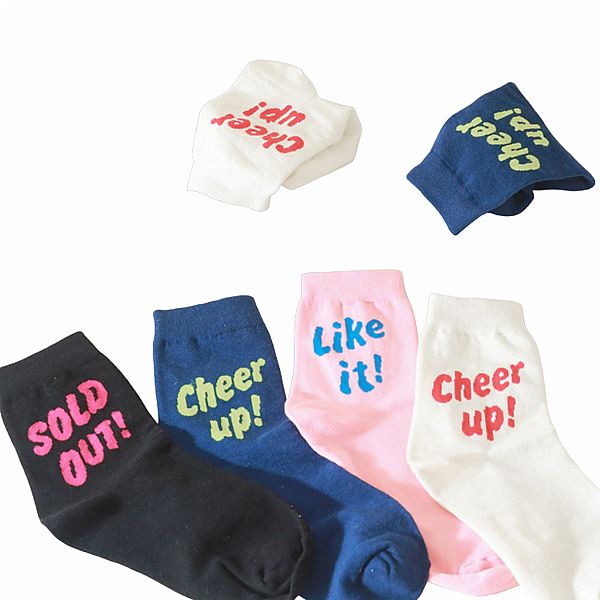 ONSIDE 飾集合~標語系列少女襪4雙入組 ONSIDE 飾集合~標語系列少女襪4雙入組