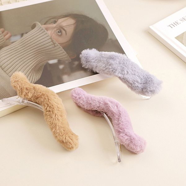 ONSIDE 飾集合~氣質毛絨盤髮一字夾(1入) 款式可選 ONSIDE 飾集合~氣質毛絨盤髮一字夾(1入) 款式可選