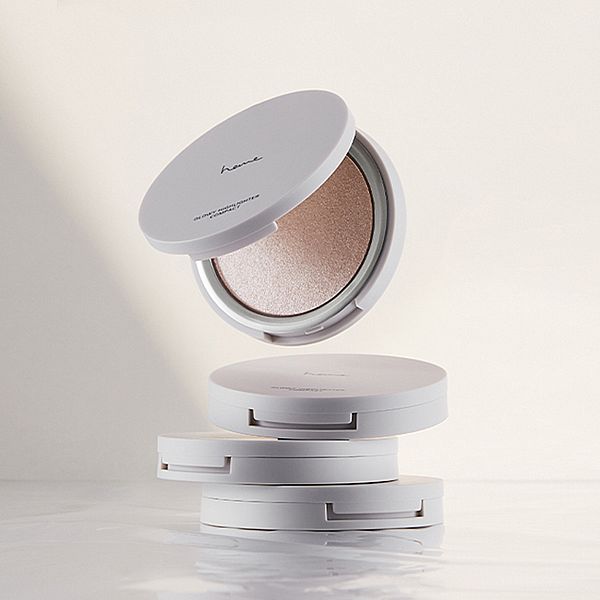 heme 喜蜜~光澤打亮餅(5.5g) 款式可選  01 Rosy Dew/02 Honey Bronze/03 Dawn Gold/04 Glacial White/05 Pastel Pink heme 喜蜜~光澤打亮餅(5.5g) 款式可選  01 Rosy Dew/02 Honey Bronze/03 Dawn Gold/04 Glacial White/05 Pastel Pink