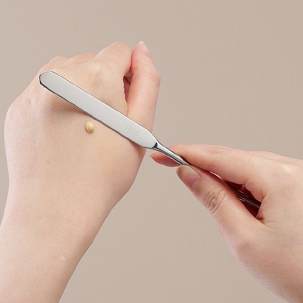 1028~輕薄服貼粉底抹刀(長版)1入 1028~輕薄服貼粉底抹刀(長版)1入