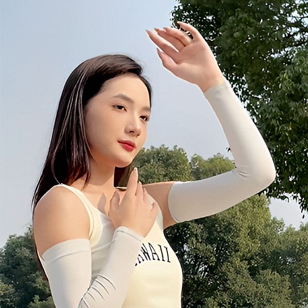 AMICA ~2101#光板純色冰絲防曬拇指袖套(1雙入) 款式可選 AMICA ~2101#光板純色冰絲防曬拇指袖套(1雙入) 款式可選