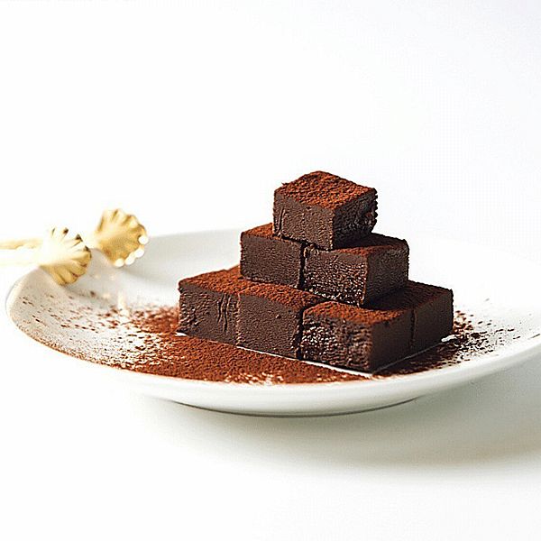 Joyce Chocolate~經典73%生巧克力禮盒(25顆入) Joyce Chocolate~經典73%生巧克力禮盒(25顆入)