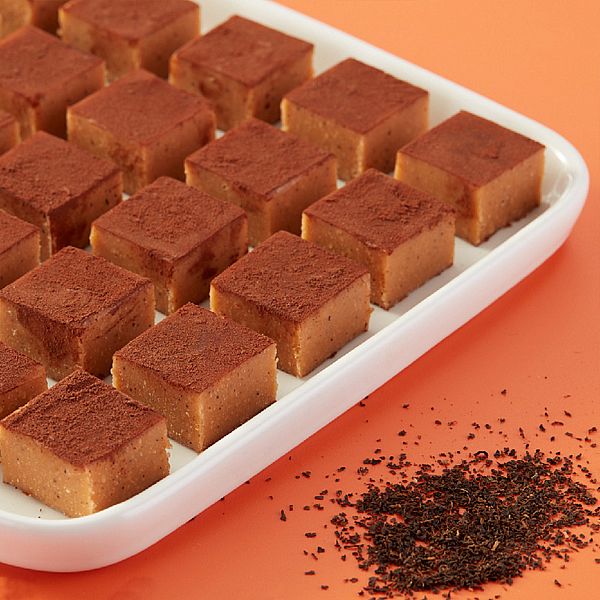 Joyce Chocolate~泰式奶茶生巧克力禮盒(25顆入) Joyce Chocolate~泰式奶茶生巧克力禮盒(25顆入)