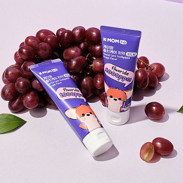 韓國 K-MOM~植萃嬰幼兒含氟牙膏(葡萄樂園)50g 韓國 K-MOM~植萃嬰幼兒含氟牙膏(葡萄樂園)50g