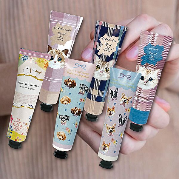 Honyaradoh~貓咪/狗狗/雪之妖精保濕護手霜(30g) 款式可選 Honyaradoh~貓咪/狗狗/雪之妖精保濕護手霜(30g) 款式可選