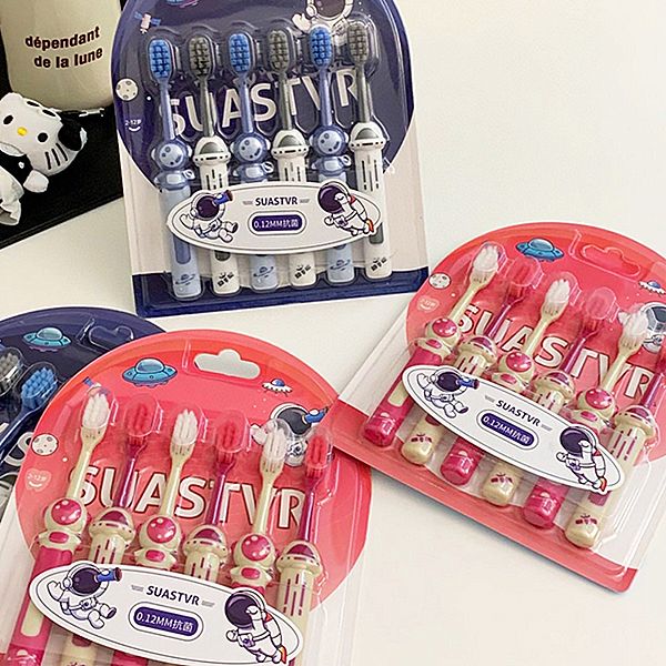 兒童太空宇航員牙刷(3-12歲)6入組 款式可選 兒童太空宇航員牙刷(3-12歲)6入組 款式可選