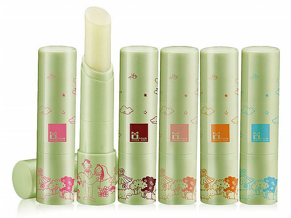 MOMUS~美白潤唇修護素+Plus(3.5g) 款式可選 MOMUS~美白潤唇修護素+Plus(3.5g) 款式可選