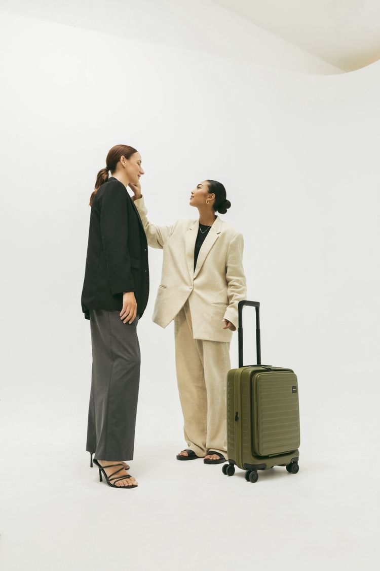 20251103144314220_750_0_80.jpg 登機箱 前開式 擴充 LOJEL