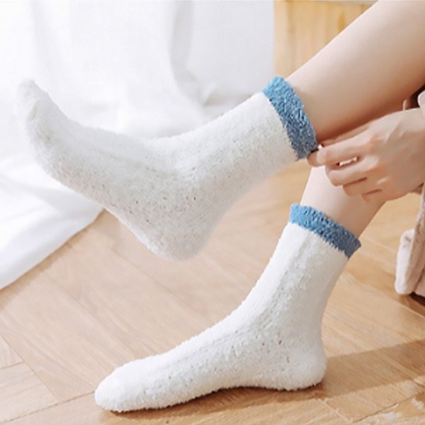 馬卡龍撞色珊瑚絨加厚中筒襪(1雙入) 款式可選