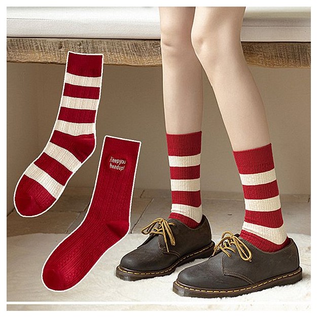 AMICA~23171#提花雙針刺繡紅色中筒襪